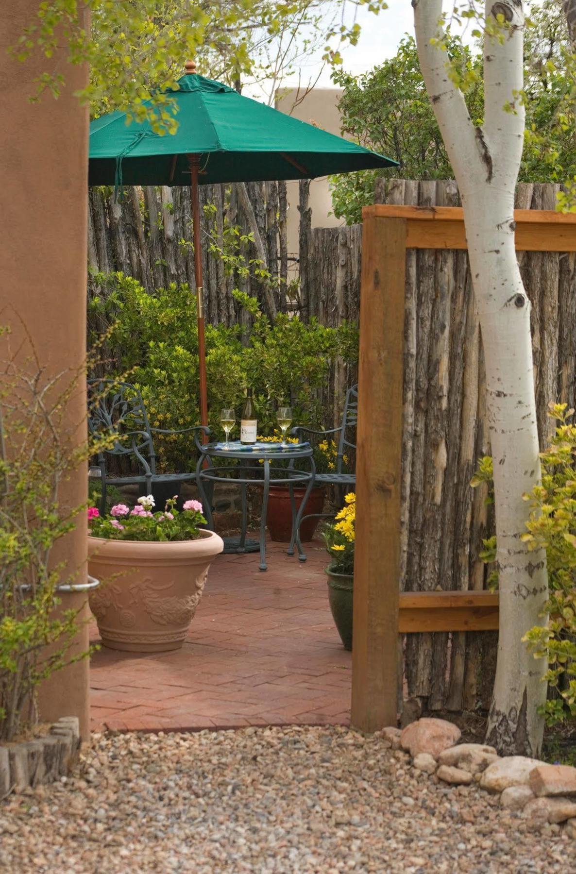 El Farolito B&B Inn Santa Fe Bagian luar foto